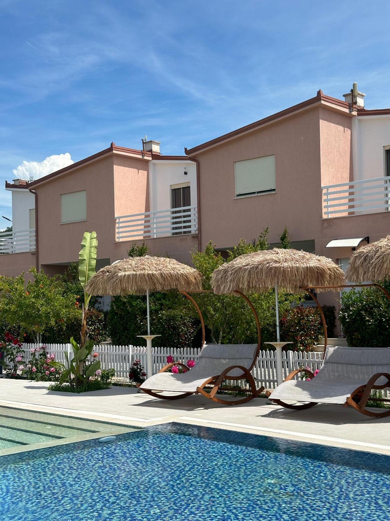 Tea Residence, Gjiri I Lalzit Villa Durrës Eksteriør billede